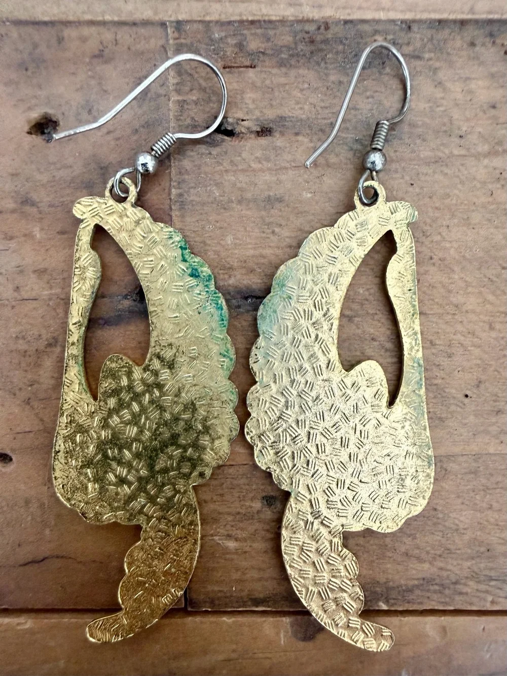 VINTAGE CLOISONNÉ ENAMEL SWAN EARRINGS GOLD TONE BLUE PINK WINGS DANGLE HOOK